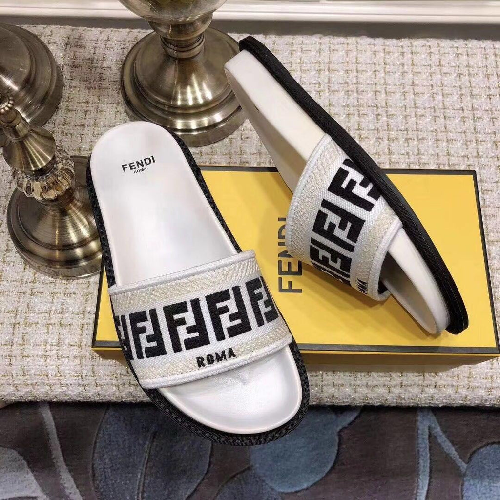 Ciabatte Fendi - STORM OFFICIAL STORE
