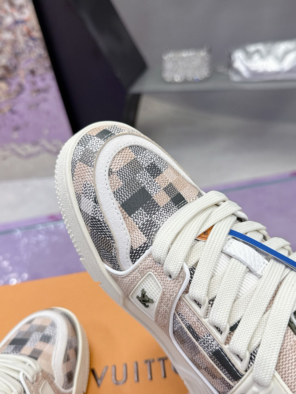 Louis Vuitton Trainer - STORM OFFICIAL STORE