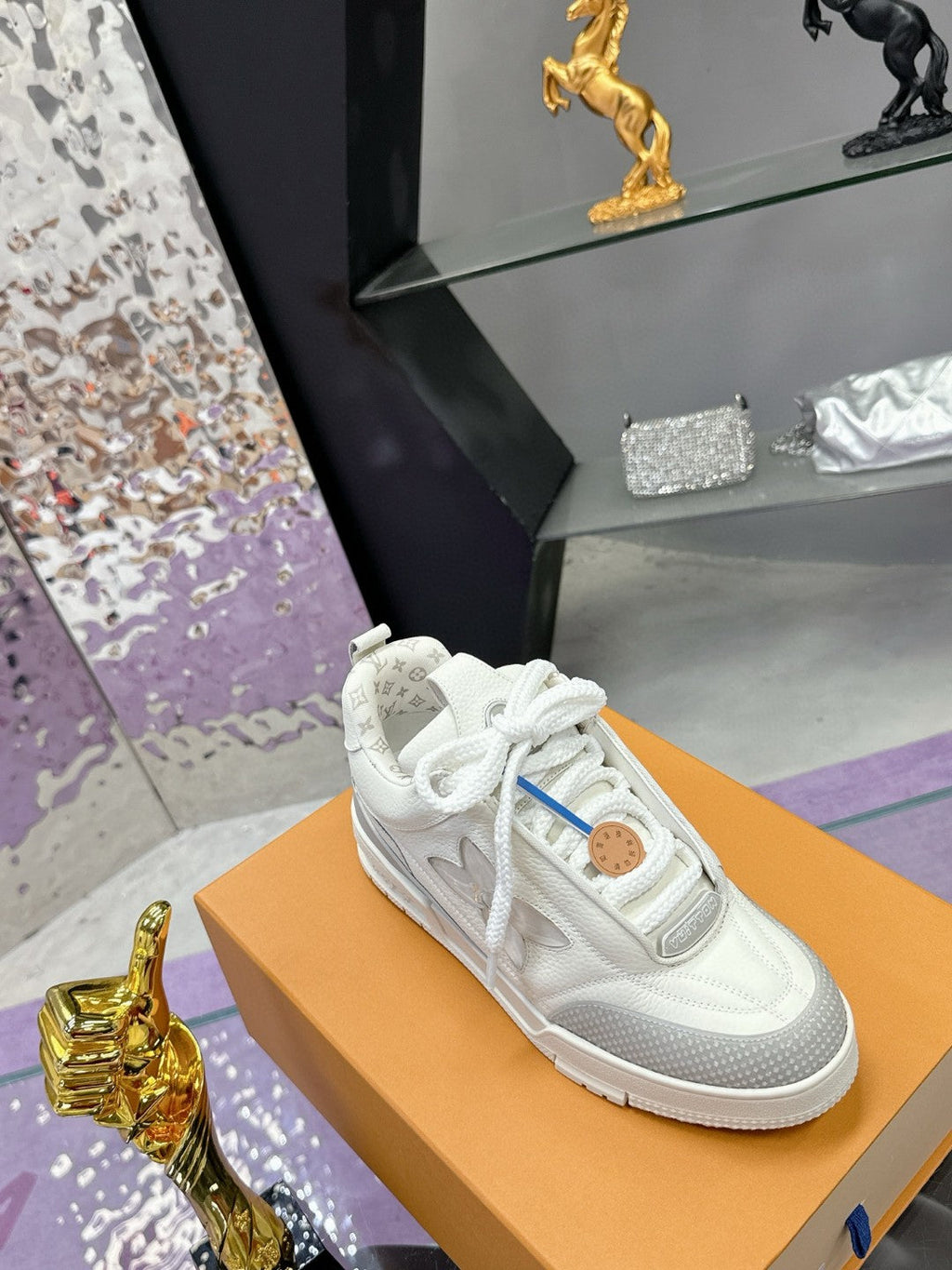 Louis Vuitton Trainer - STORM OFFICIAL STORE