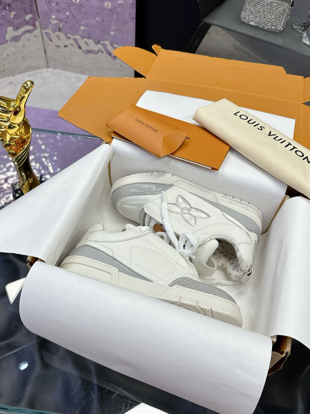 Louis Vuitton Trainer - STORM OFFICIAL STORE