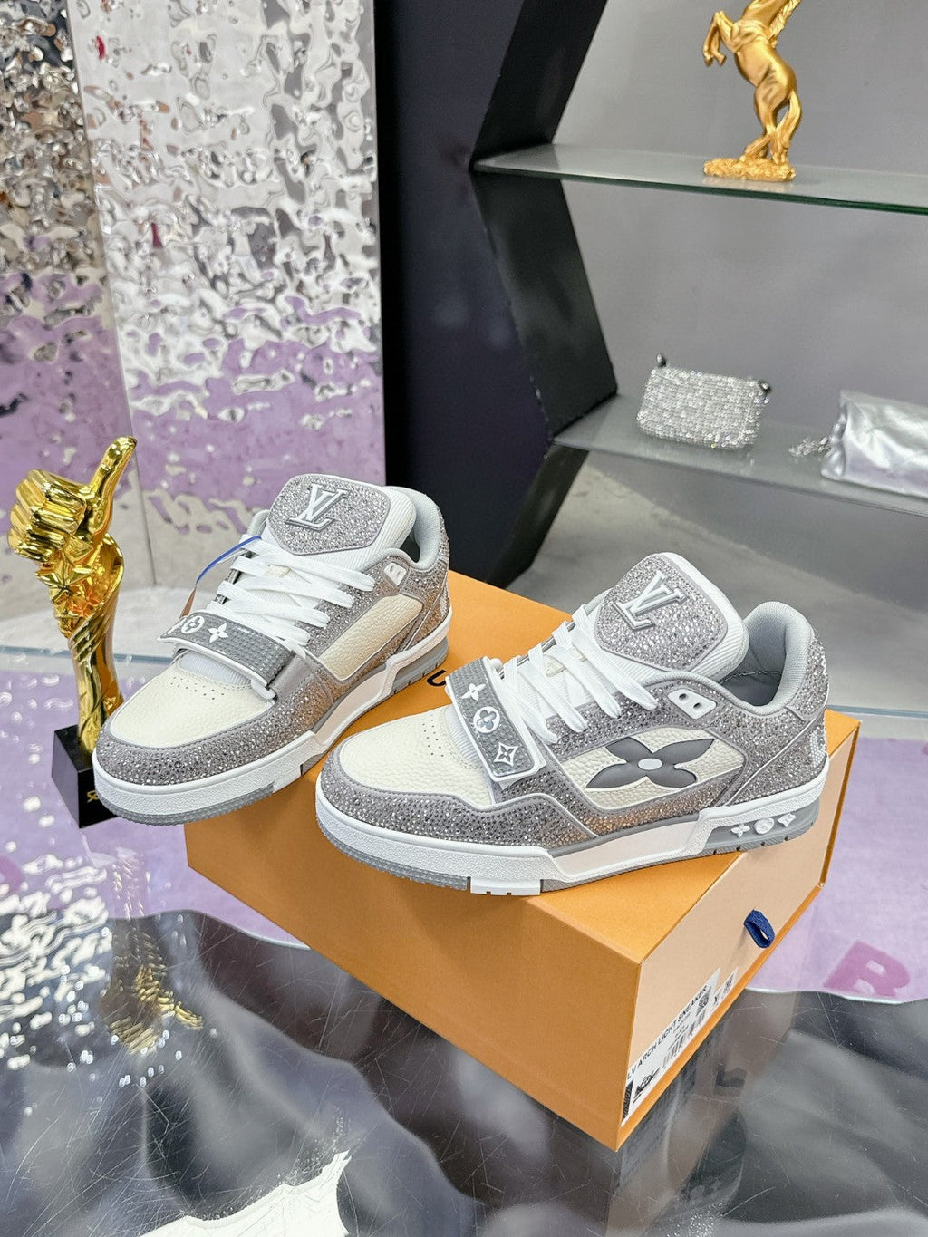 Louis Vuitton Trainer - STORM OFFICIAL STORE