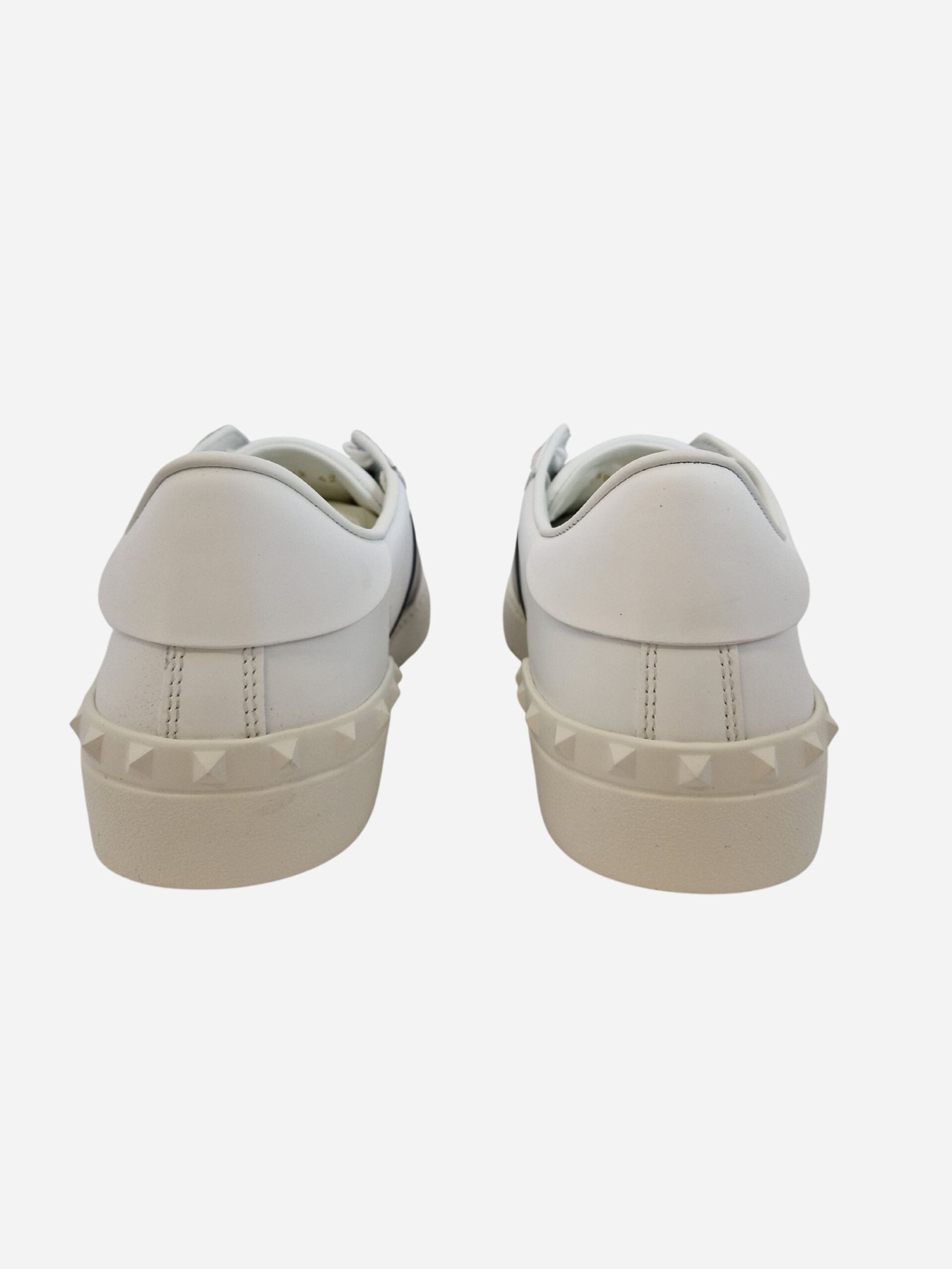 Valentino - STORM OFFICIAL STORE