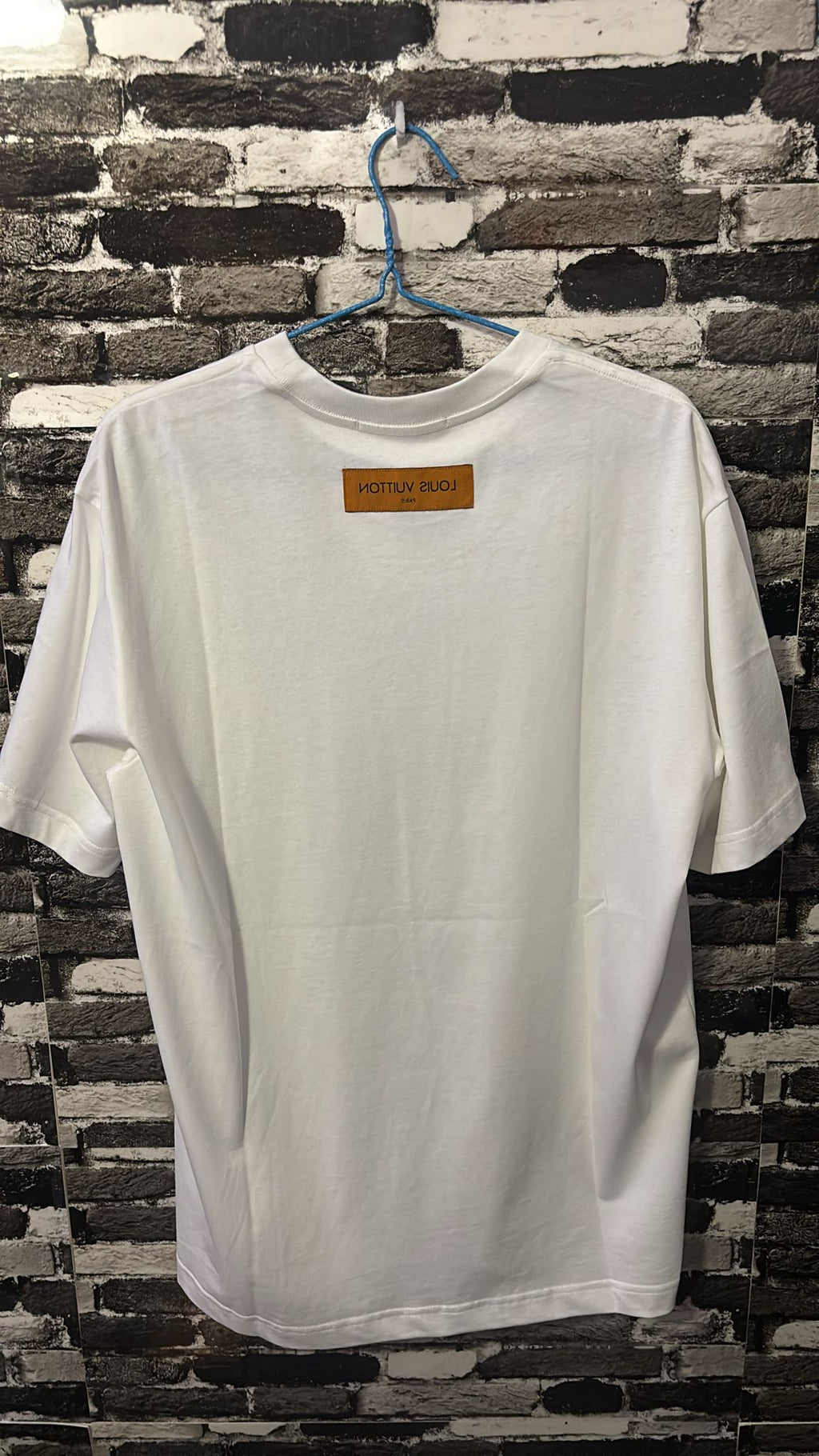 T-shirt LV - STORM OFFICIAL STORE