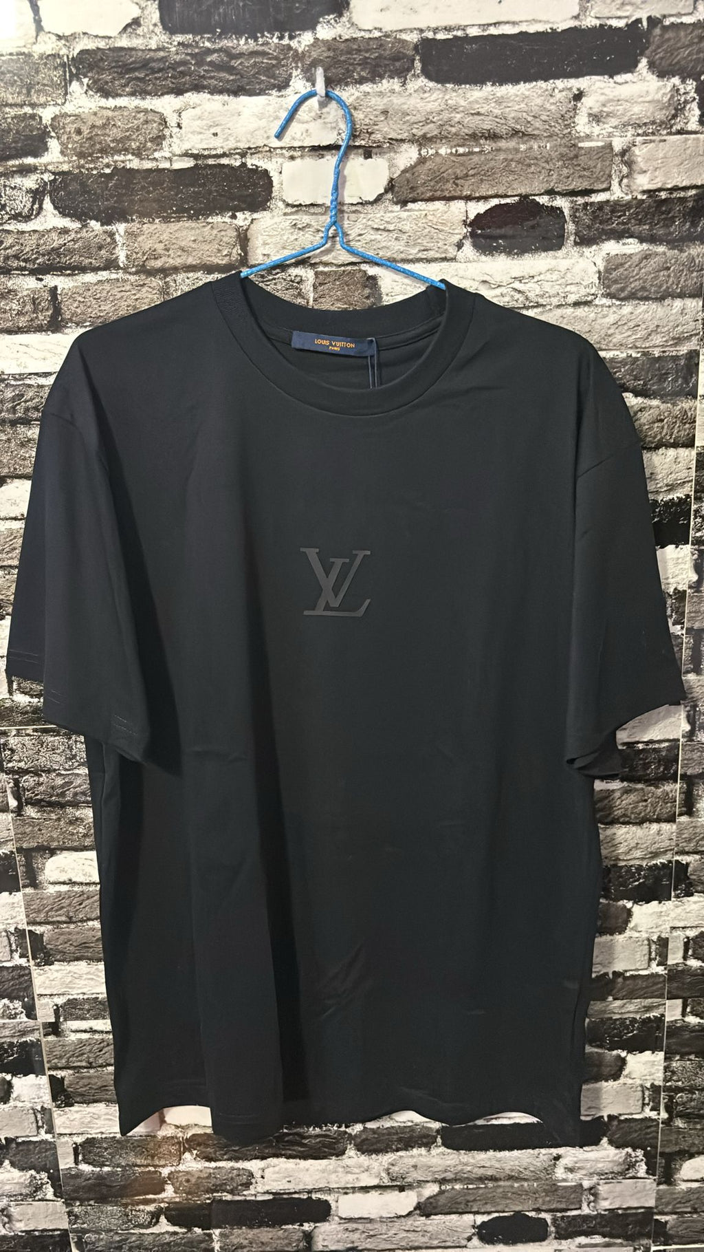 T-shirt LV - STORM OFFICIAL STORE