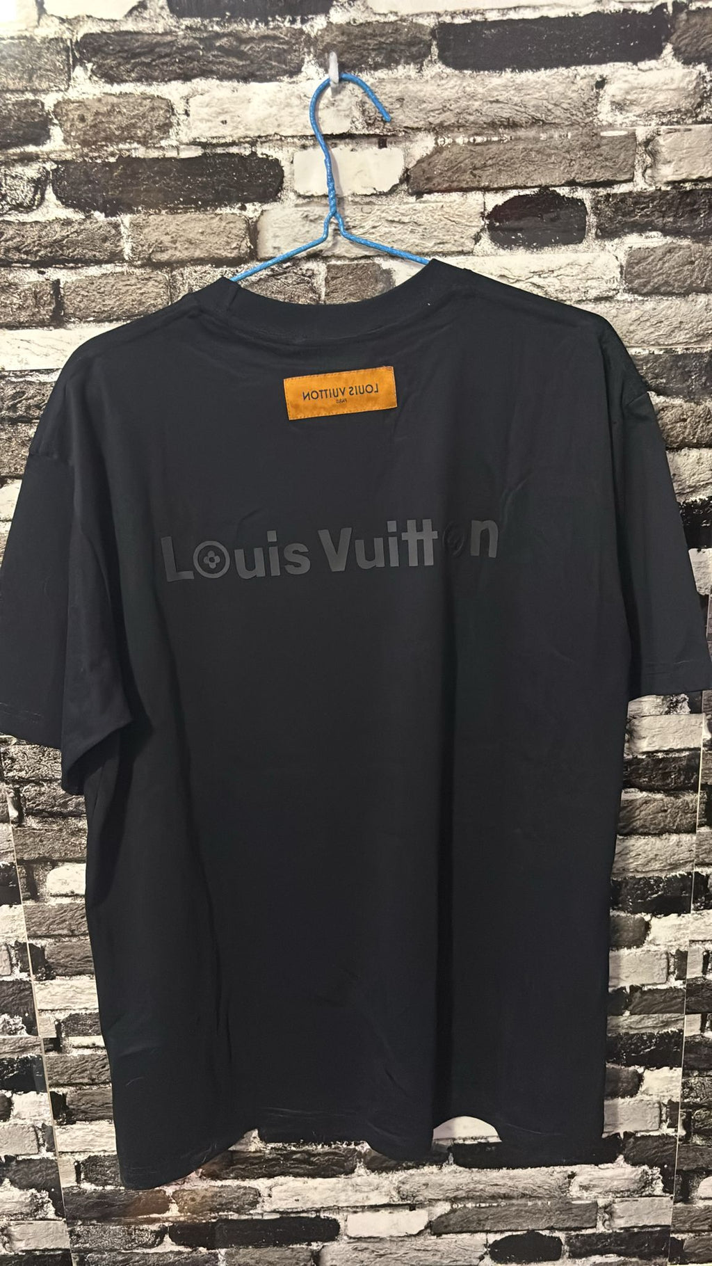 T-shirt LV - STORM OFFICIAL STORE