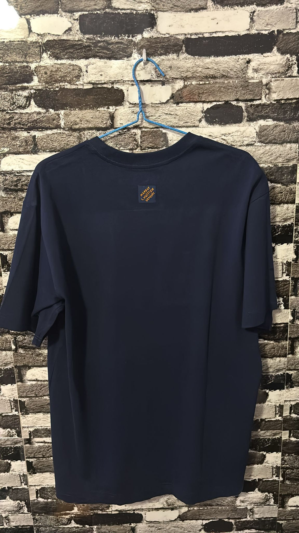 T-shirt LV - STORM OFFICIAL STORE