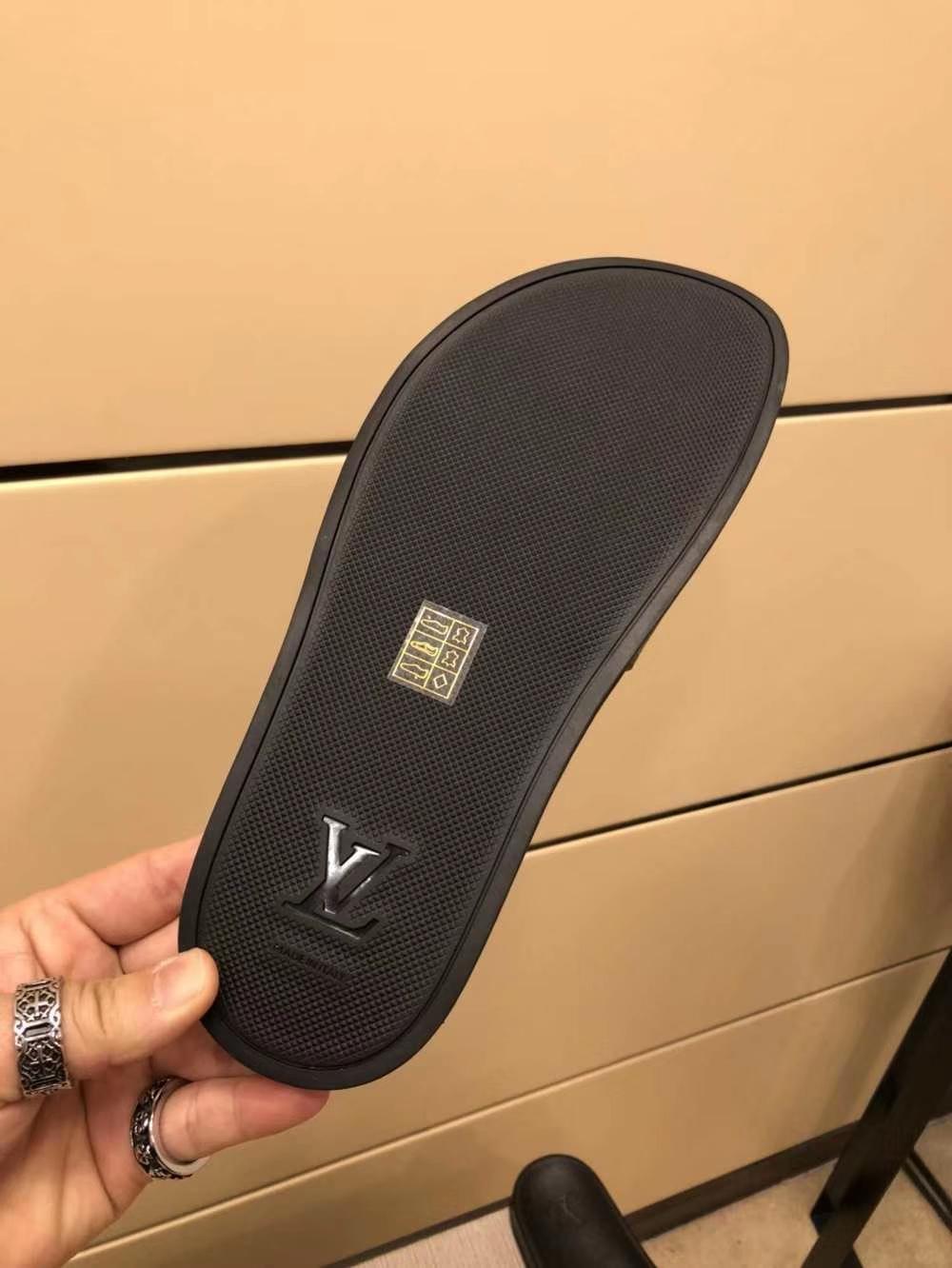 Ciabatte Louis Vuitton - STORM OFFICIAL STORE